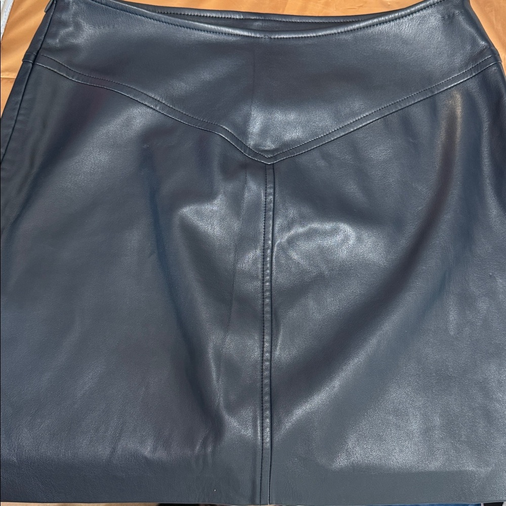 ✨Closet Price Drops!!✨ Sundays - (boutique) Navy Mini faux Leather Skirt - XS
